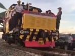 uji-coba-rel-kereta_20160604_142650.jpg