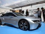 uji-pengisian-listrik-mobil-bmw-di-iims-2018_20180420_175024.jpg