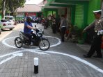 ujian-sim-difabel-di-malang_20151009_221854.jpg