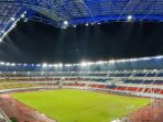 ujicoba-lampu-stadion-jatidiri-semarang_20220211_075232.jpg