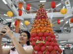 uk-petra-hadirkan-pohon-natal-dari-358-lampion_20191218_162335.jpg