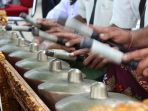 umat-hindu-makassar-gelar-upacara-melasti-sambut-nyepi_20170327_124618.jpg