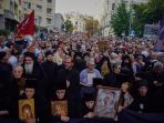 umat-kristen-ortodoks-serbia-protes-pawai-lgbt-eropa_20220829_190033.jpg