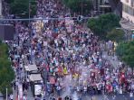 umat-kristen-ortodoks-serbia-protes-pawai-lgbt-eropa_20220829_190248.jpg