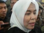 umbar-senyum-terus-menerus-finda-jadi-wakil-walikota-palembang_20160603_151259.jpg