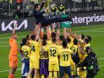 unai-emery-setelah-membawa-villarreal-juara-liga-eropa-musim-ini.jpg