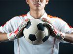 unbranded-5-april-bola1.jpg