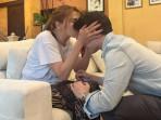 Teuku Rassya Berlutut di Depan Tamara Bleszynski usai Heboh Kabar Ibunya Tak Menemani di Pelaminan