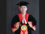 unissula-semarang-beri-gelar-profesor-kehormatan-kepada-anggota-tim-hukum-wantimpres-henry-indraguna.jpg