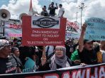 unjuk-rasa-dukung-hak-angket-dpr_20240305_191343.jpg
