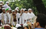 unjuk-rasa-ormas-islam-tolak-ahok-jadi-gubernur_20141110_161437.jpg