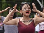 unjuk-rasa-perempuan-bangkit-menggugat_20191222_211854.jpg