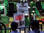 unjuk-rasa-ppp-djan-faridz-desak-menkumham-mundur_20150316_131535.jpg