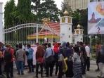 unjuk-rasa_20160411_182249.jpg