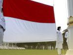 Pakai Pakaian Adat Papua, Gibran dan Jan Ethes Tunggu Kedatangan Wapres Maruf Amin di Istana Merdeka