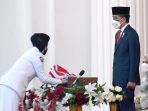 upacara-penurunan-bendera-sang-merah-putih-di-istana-merdeka_20210817_205319.jpg