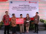 usaha-syariah-uus-ocbc-nisp-palembang_20150212_205759.jpg