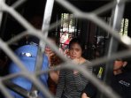 usai-pelimpahan-jessica-dibawa-ke-rutan-pondok-bambu_20160527_140607.jpg