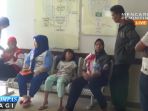 usai-santap-siomay-belasan-anak-ini-dibawa-ke-rumah-sakit_20170312_163014.jpg