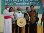 uskup-larantuka-mgr-fransiskus-kopong-kung-pr.jpg