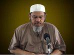ustadz-farid-okba.jpg