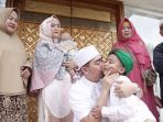 ustadz-solmed-dan-april-jasmine_20180826_200929.jpg