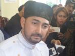 ustaz-al-habsyi-usai-menjenguk-julia-perez_20170323_222338.jpg