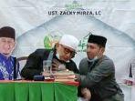 ustaz-zacky-mirza-pingsan-saat-ceramah-di-pekanbaru.jpg