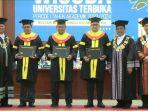 ut-1115-wisuda-doktor-dan-professor.jpg