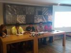 uu-tax-amnesty-gugat-ke-mk_20160710_143842.jpg