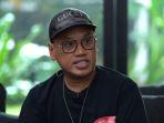 uya-kuya-membeberkan-fakta-tentang-pasangan-raffi-ahmad-dan-nagita-slavina.jpg