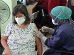 vaksinasi-booster-di-kota-tangerang_20220112_125655.jpg
