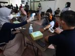 vaksinasi-covid-19-bagi-sdm-kesehatan-provinsi-jawa-barat_20210203_181743.jpg