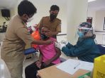 vaksinasi-covid-19-di-panti-sosial_20210914_181042.jpg