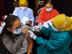 vaksinasi-covid-19-dosis-kedua-di-tsm-bandung_20210324_230206.jpg