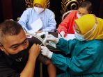 vaksinasi-covid-19-dosis-kedua-di-tsm-bandung_20210324_230450.jpg