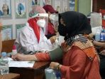 vaksinasi-covid-19-ribuan-guru-ypi-al-azhar-se-jabodetabek_20210329_235428.jpg