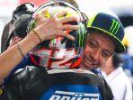 valentino-rossi-dan-marco-bezzecchi.jpg