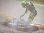 valentino-rossi-ketika-crash-di-laga-motogp-jerman-2019.jpg
