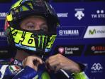 valentino-rossi-mukahelm_20160721_220558.jpg
