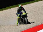 valentino-rossi-ouuuuttt.jpg