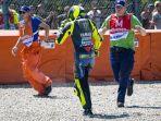 valentino-rossi-usai-crash-di-motogp-belanda-2019.jpg
