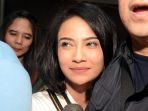 vanessa-angel-bebas-dari-rutan-klas-i-surabaya_20190630_185706.jpg