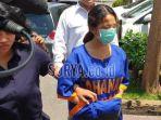 vanessa-angel-digelandang-dari-tahanan-dittahti-menuju-ke-ruangan-penyidik-sudit-v-siber.jpg