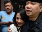vanessa-angel-mendapat-pengawalan-ketat-dari-sang-pengacara-3.jpg