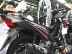 varian-warna-baru-di-honda-supra-x-125-fi_20170222_141514.jpg