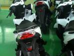 vario-150-tampak-samping-dan-belakang-1_20150112_083731.jpg
