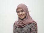 vebby-palwinta-pakai-kerudung.jpg