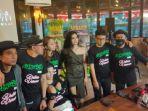 vebri-verona-bersama-band-elkasih-rilis-single.jpg