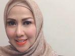 venna-melinda-berhijab.jpg